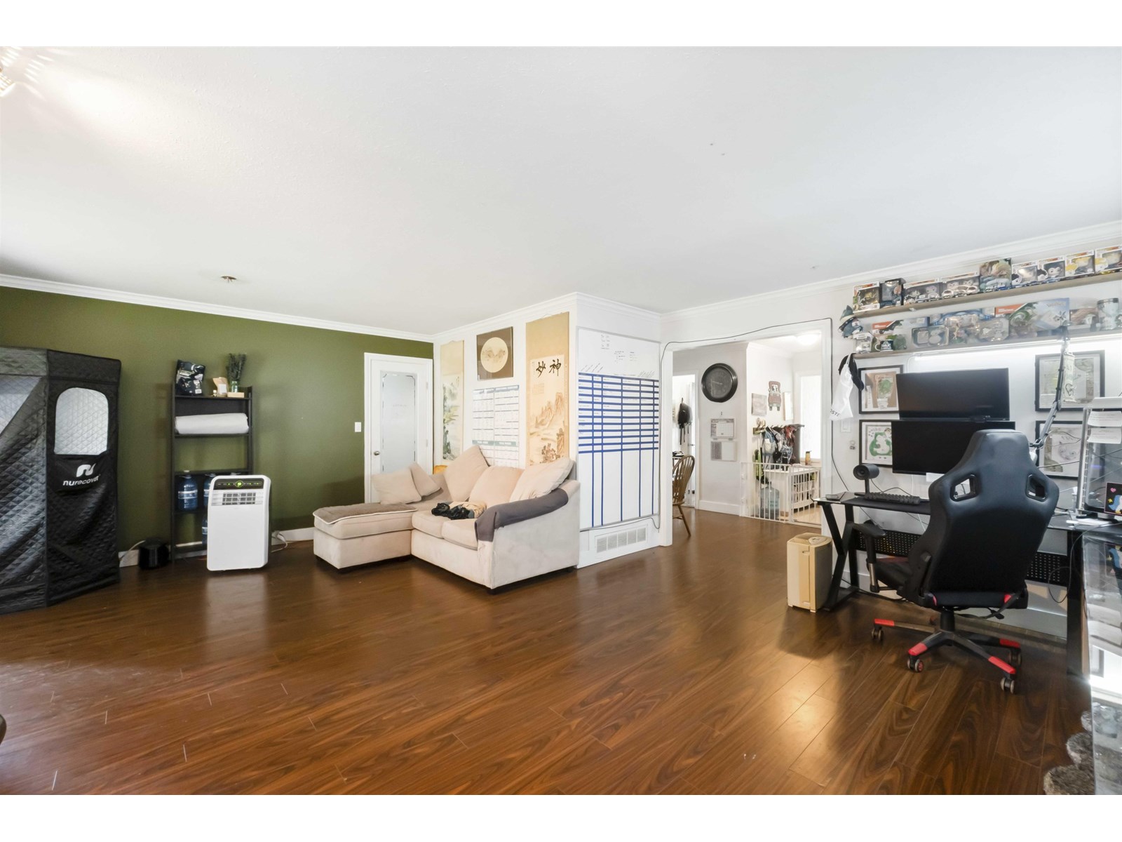 Photo 1 of 15491 Roper Avenue, White Rock BC