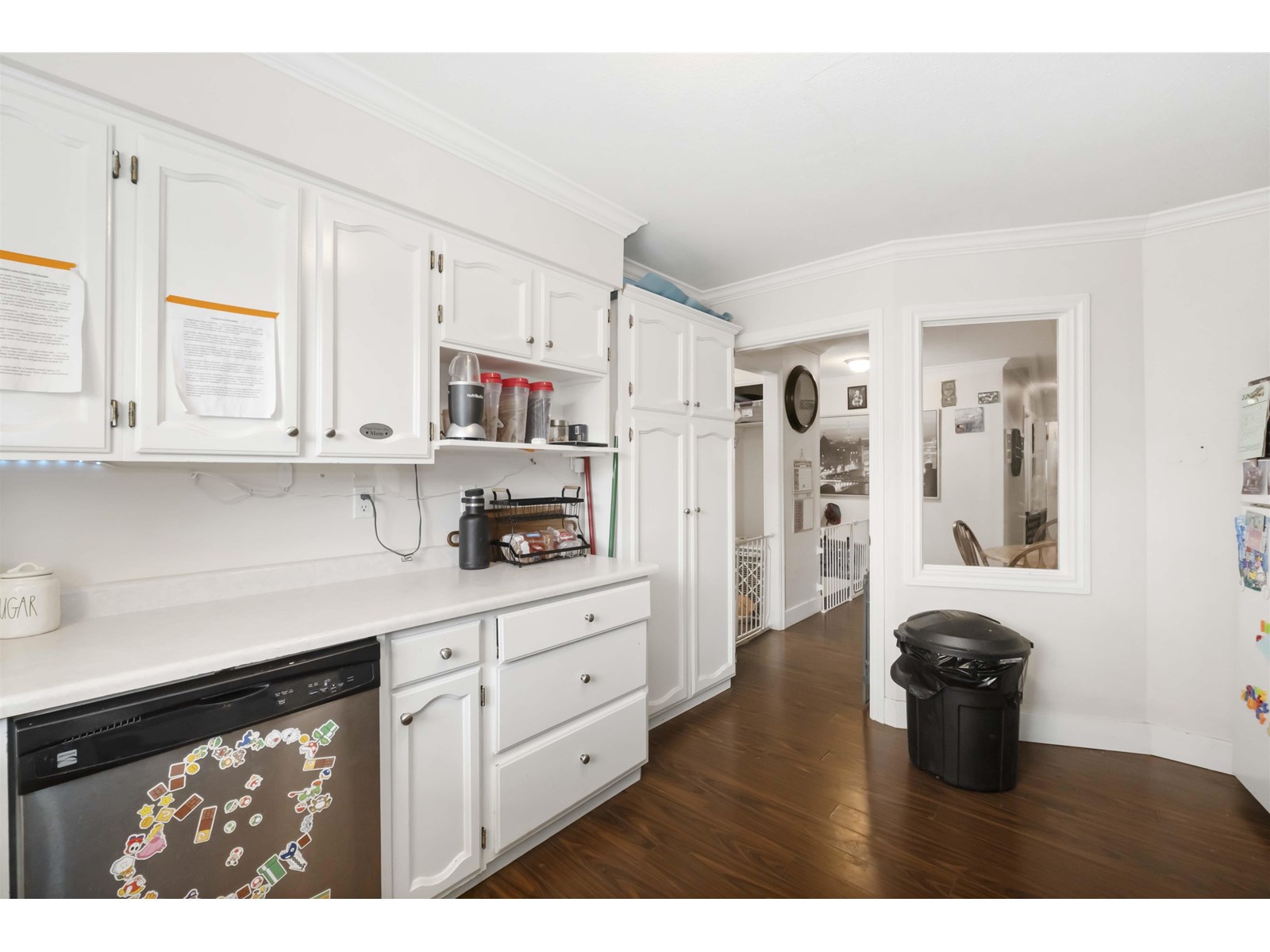 Photo 17 of 15491 Roper Avenue, White Rock BC