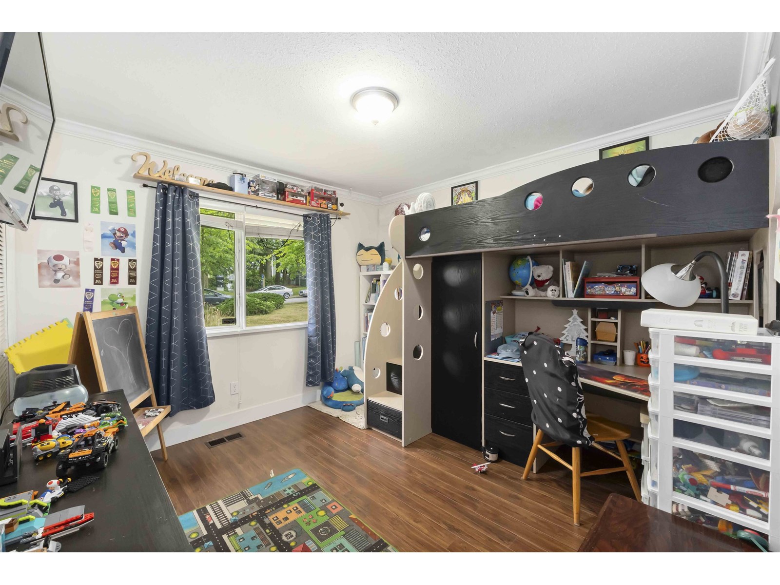 Photo 27 of 15491 Roper Avenue, White Rock BC