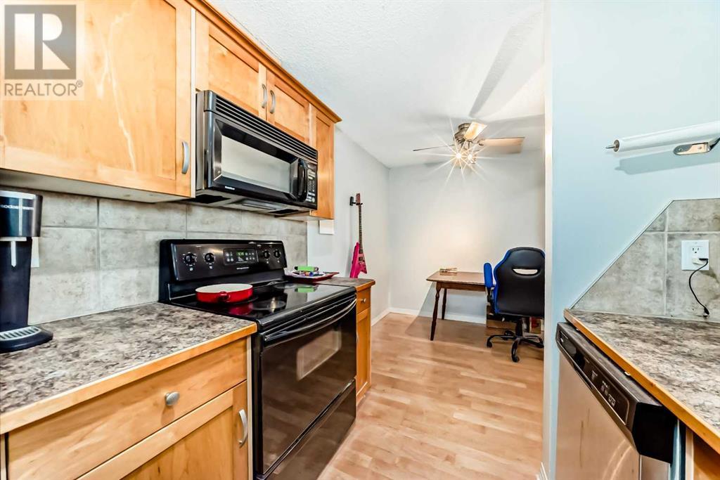Single Family House for Sale in    Street SW Canyon Meadows Calgary 
