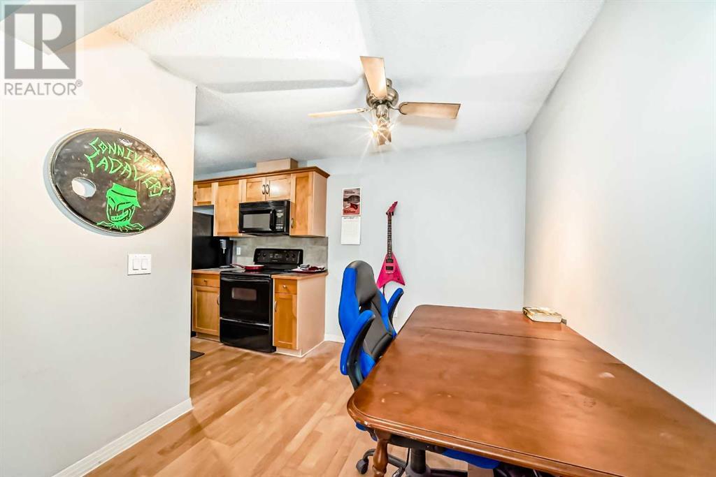 Single Family House for Sale in    Street SW Canyon Meadows Calgary 