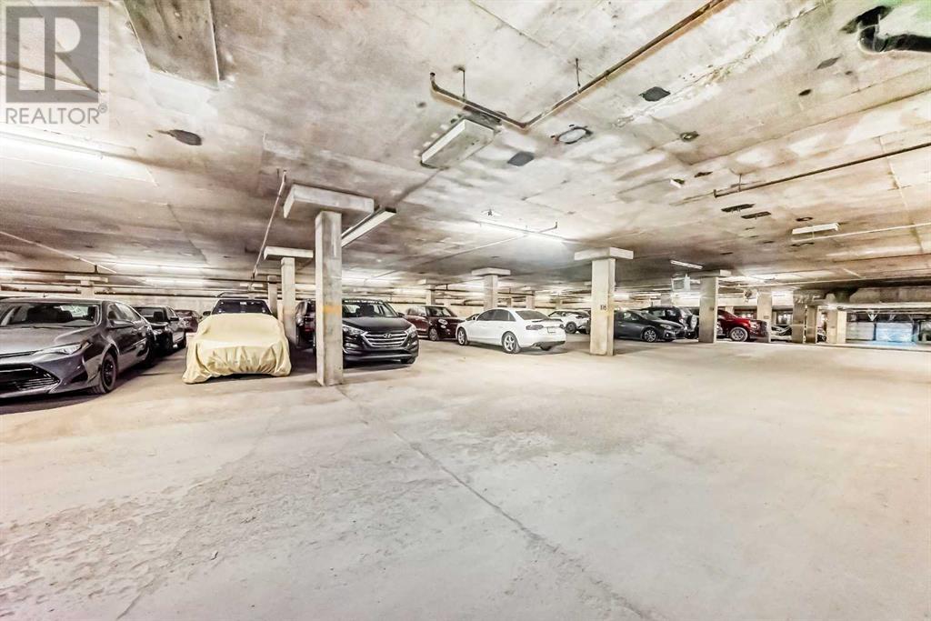 Single Family House for Sale in    Street SW Canyon Meadows Calgary 