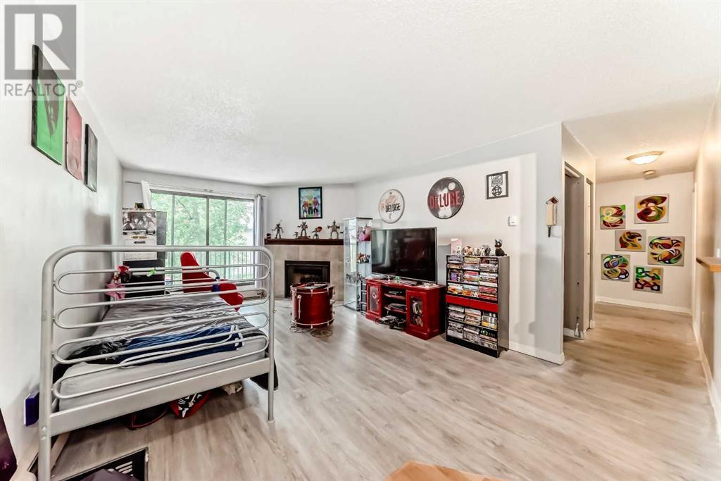 Single Family House for Sale in    Street SW Canyon Meadows Calgary 