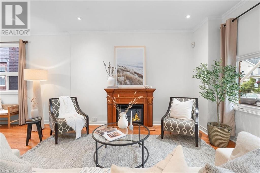 Photo 6 of 336 Emerald Street N, Hamilton ON