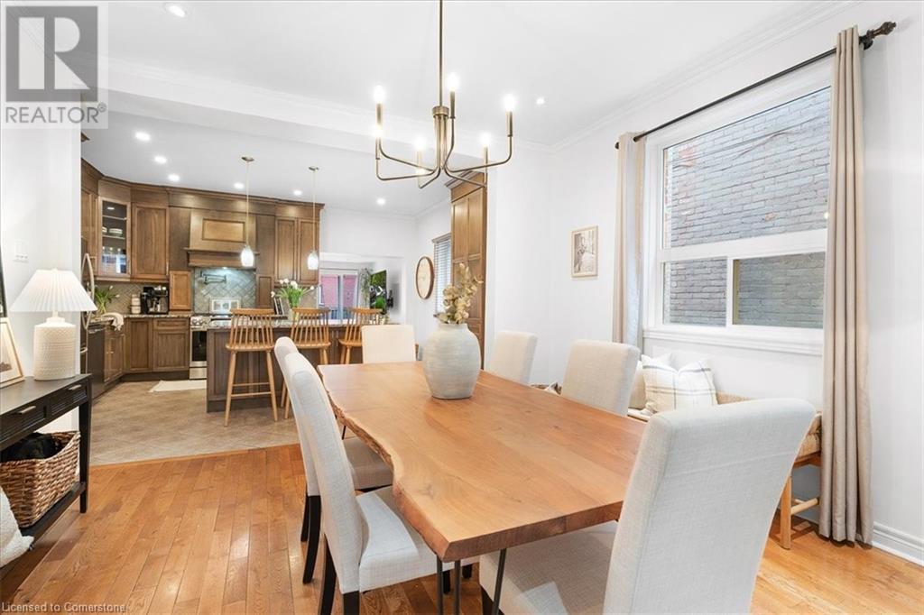 Photo 12 of 336 Emerald Street N, Hamilton ON