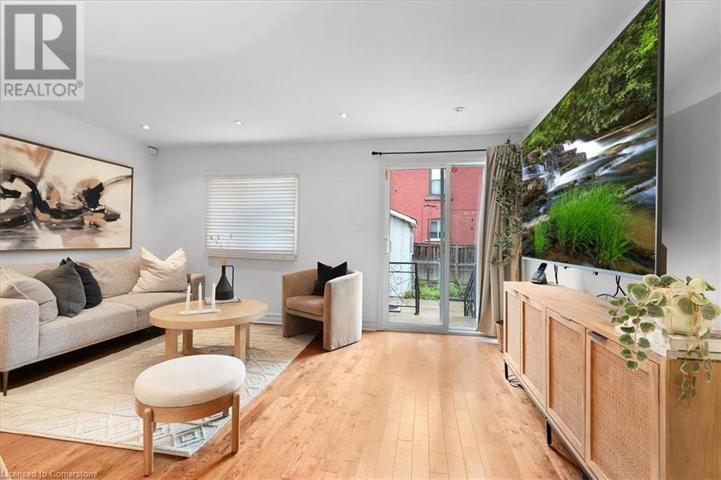 Photo 22 of 336 Emerald Street N, Hamilton ON