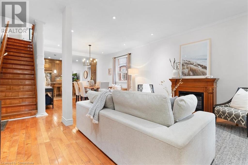 Photo 9 of 336 Emerald Street N, Hamilton ON