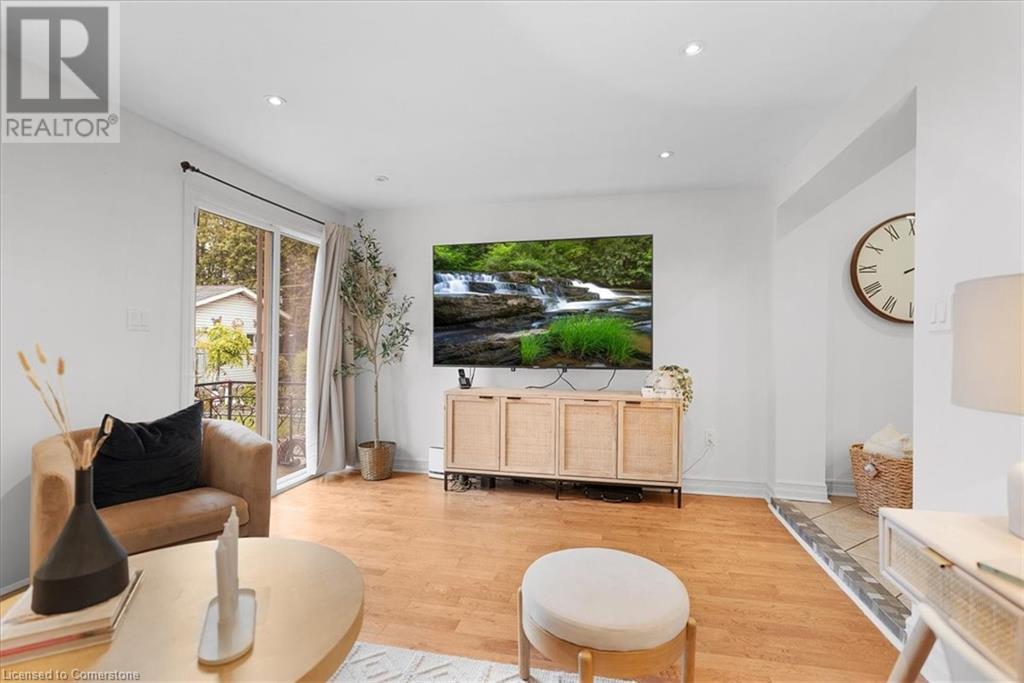 Photo 25 of 336 Emerald Street N, Hamilton ON