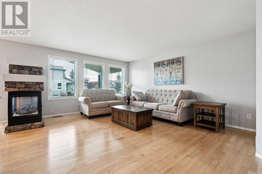 Single Family House for Sale in  Somerglen Way SW Somerset Calgary 