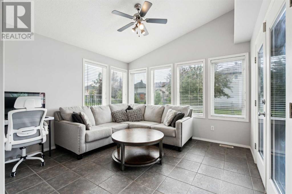 Single Family House for Sale in  Somerglen Way SW Somerset Calgary 