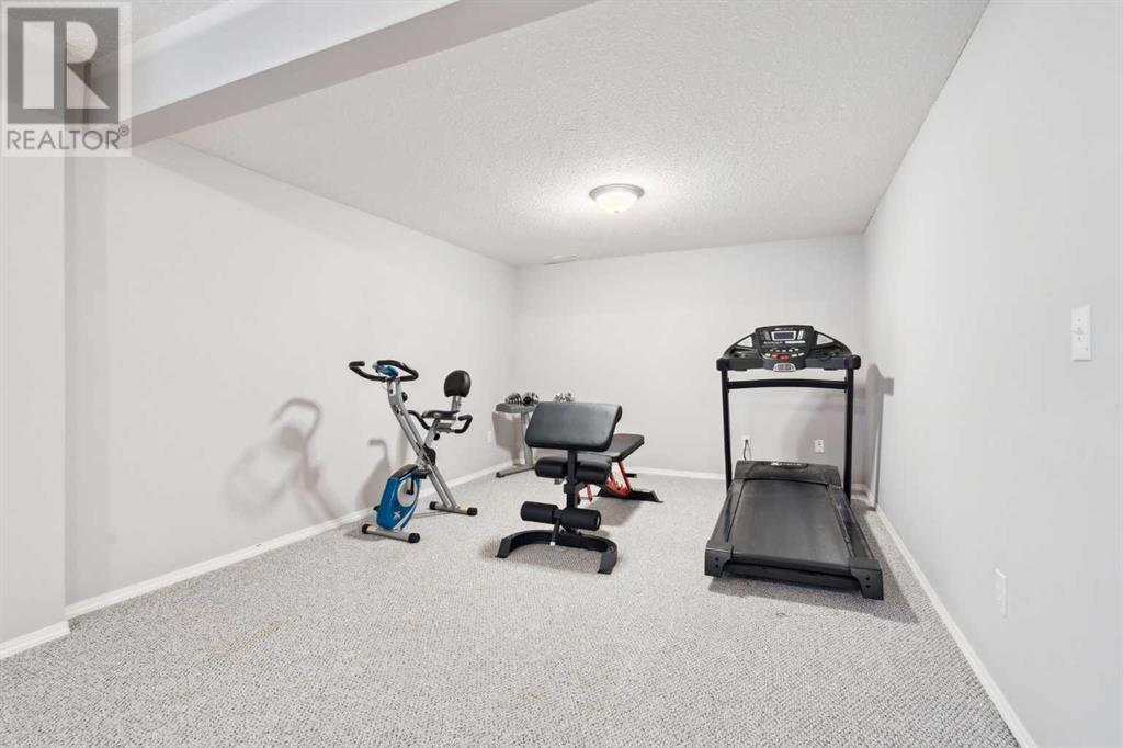 Single Family House for Sale in  Somerglen Way SW Somerset Calgary 