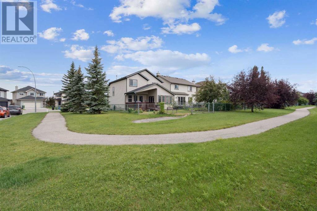 Single Family House for Sale in  Somerglen Way SW Somerset Calgary 