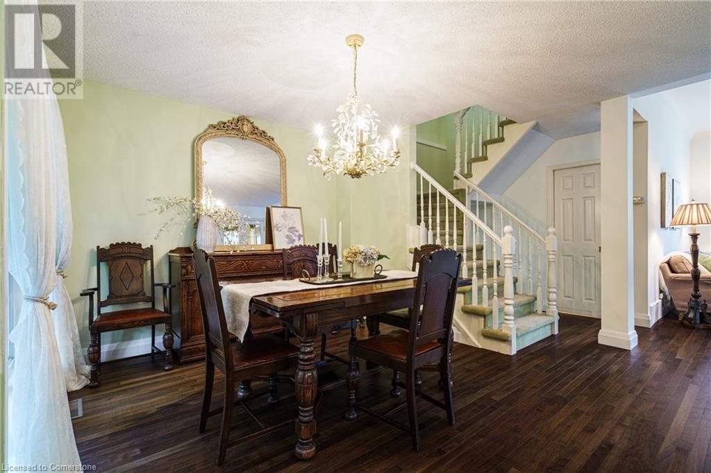 Photo 10 of 1121 Stephenson Drive, Burlington ON