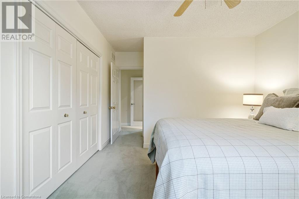 Photo 24 of 1121 Stephenson Drive, Burlington ON
