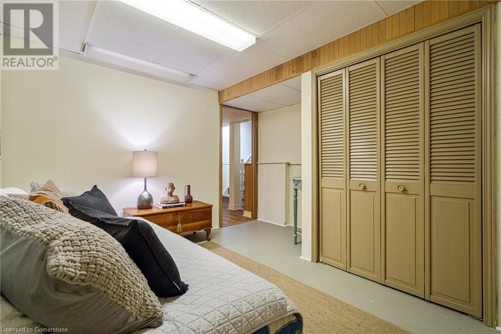 Photo 36 of 1121 Stephenson Drive, Burlington ON
