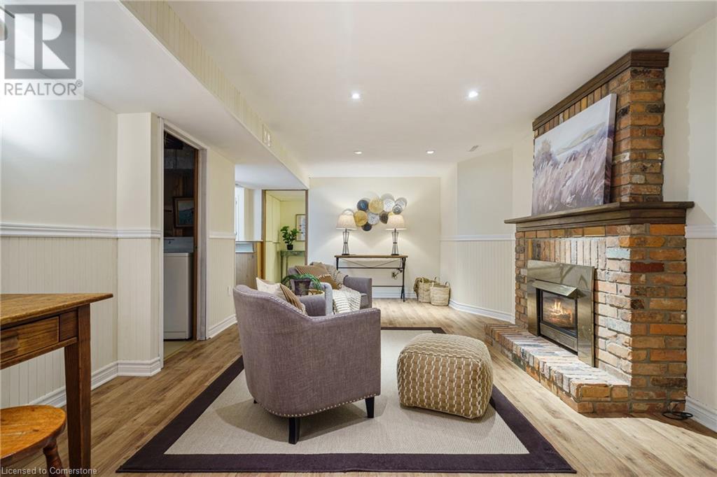 Photo 33 of 1121 Stephenson Drive, Burlington ON