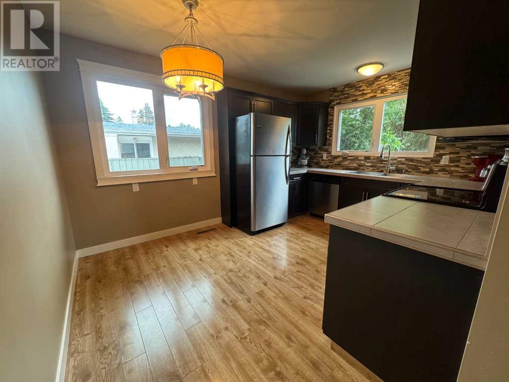 Single Family House for Sale in   Street Mountview Red Deer 