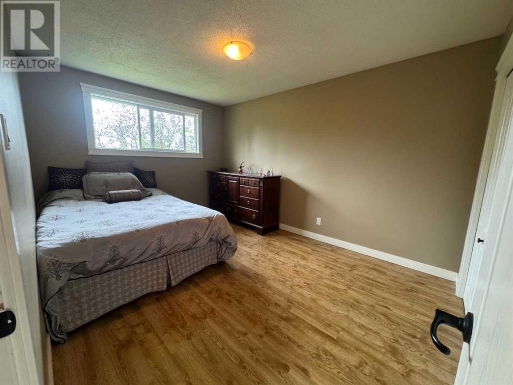 Single Family House for Sale in   Street Mountview Red Deer 