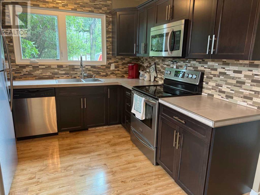Single Family House for Sale in   Street Mountview Red Deer 