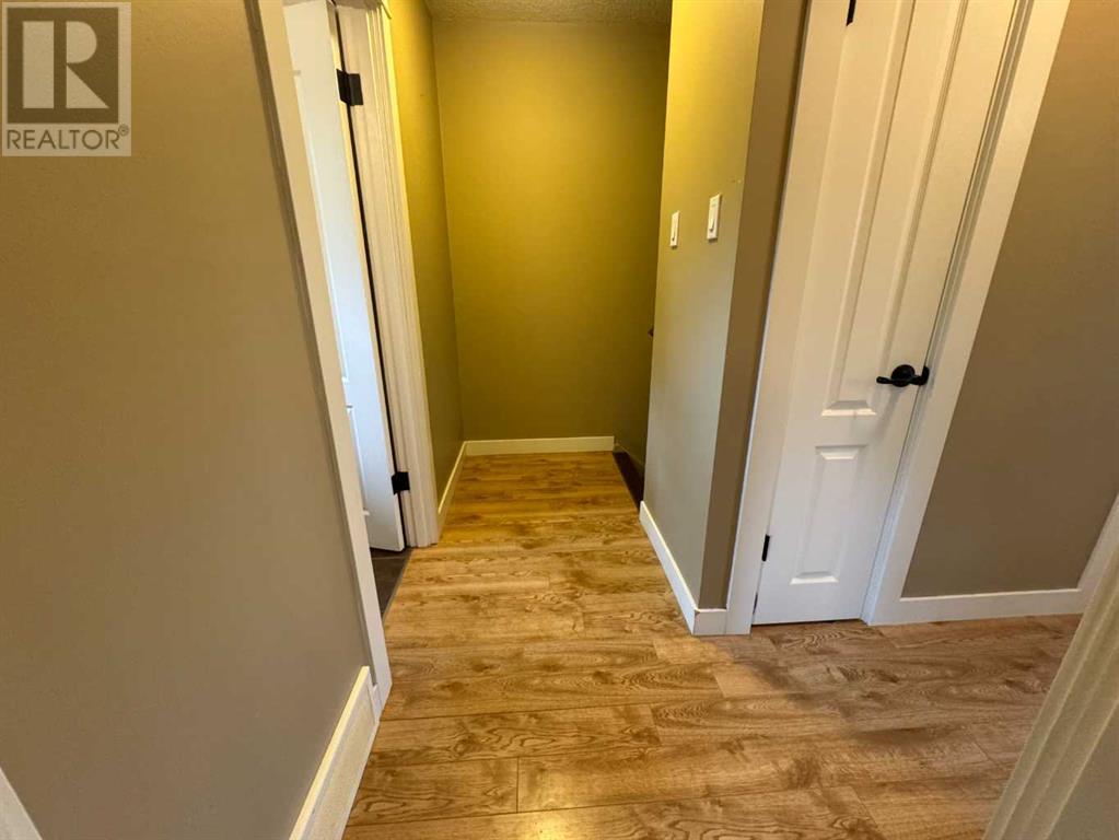 Single Family House for Sale in   Street Mountview Red Deer 