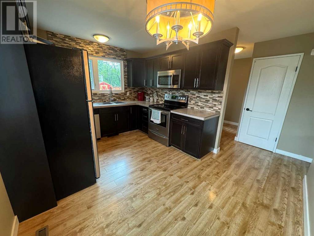 Single Family House for Sale in   Street Mountview Red Deer 