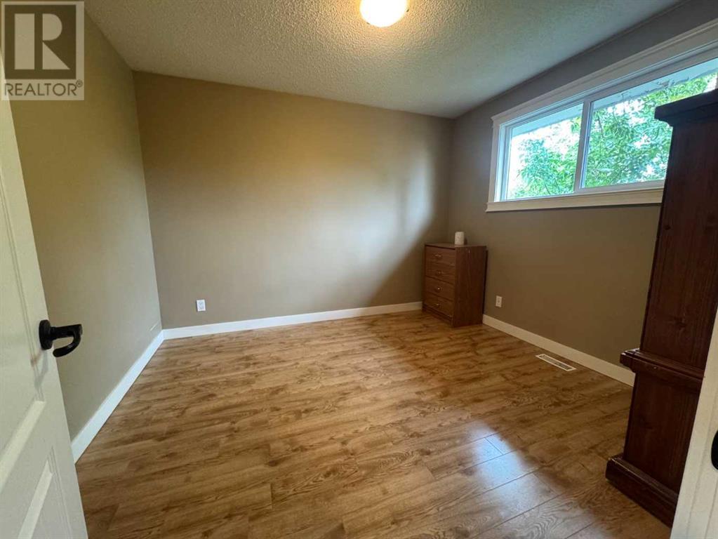 Single Family House for Sale in   Street Mountview Red Deer 
