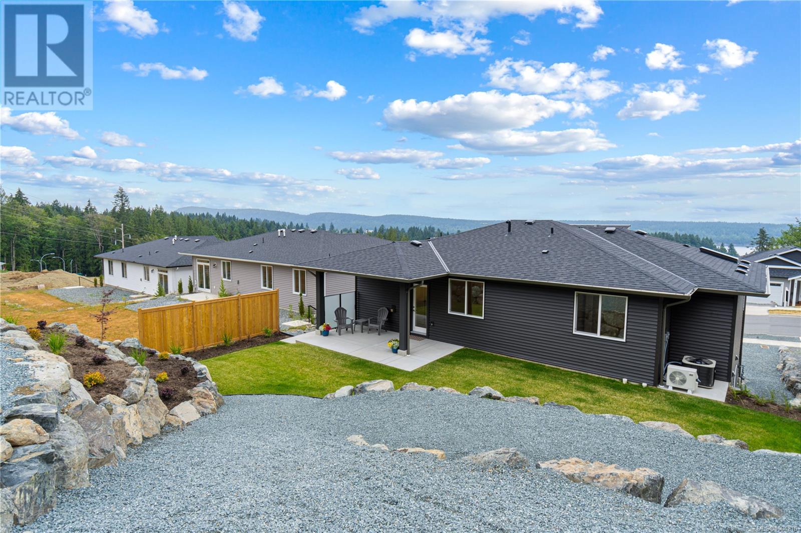 431 COLONIA DR S - Image 13
