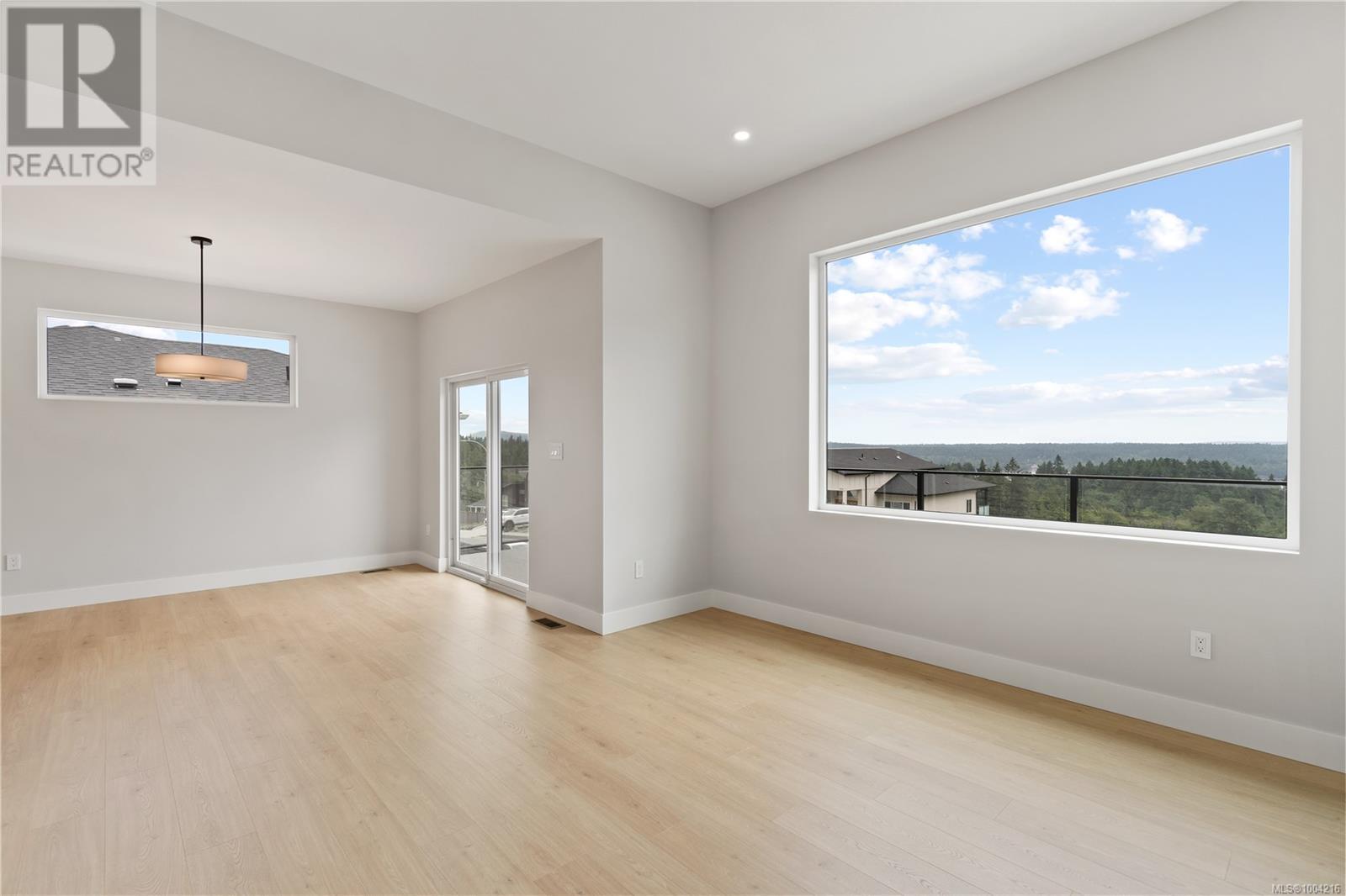 431 COLONIA DR S - Image 32