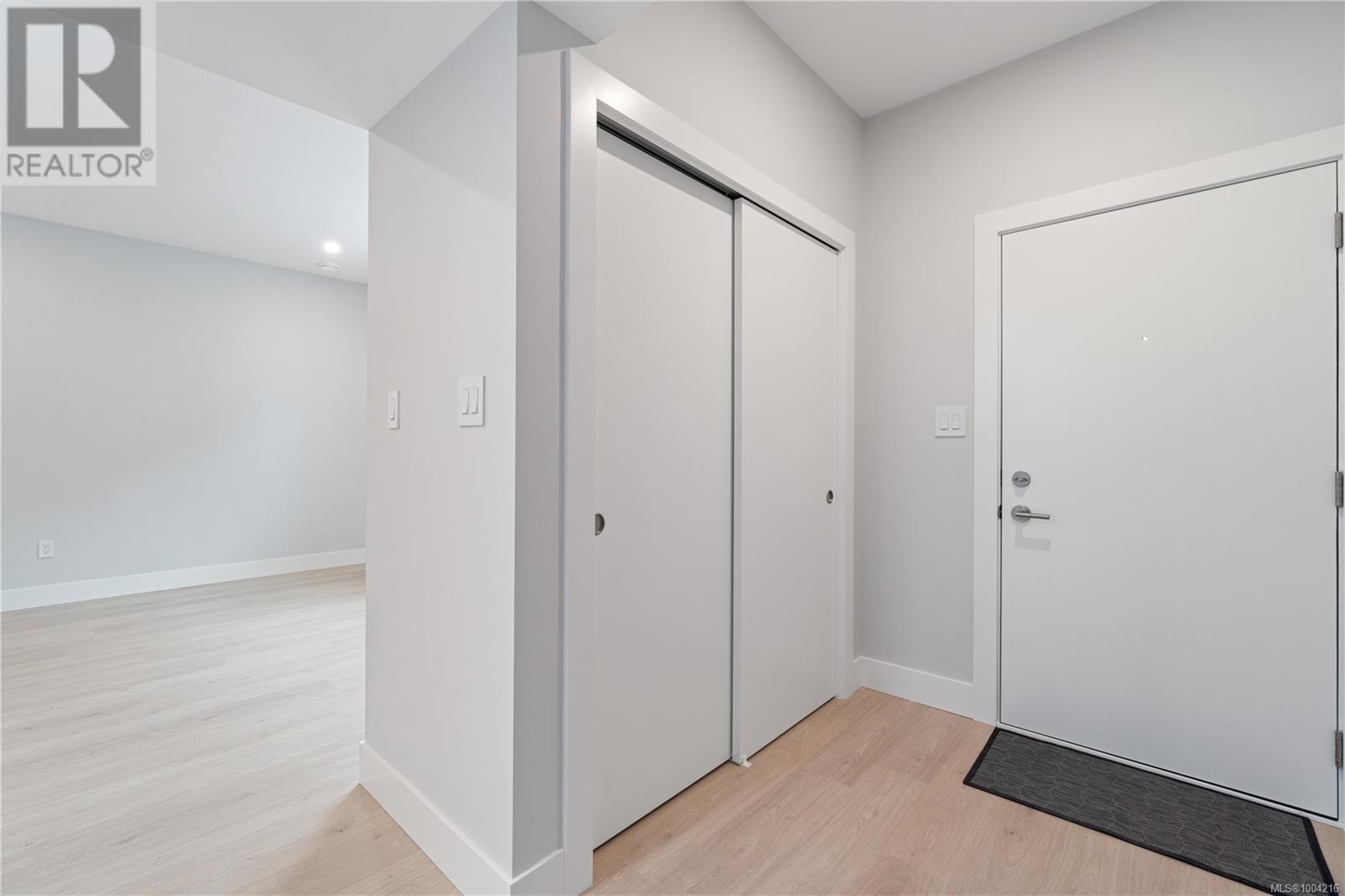 431 COLONIA DR S - Image 66