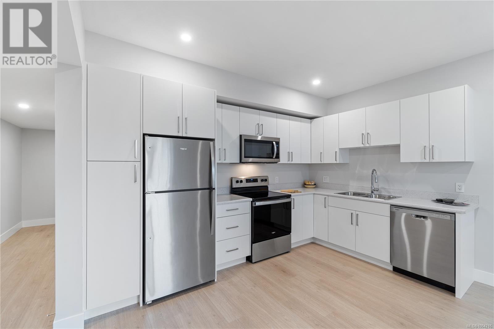 431 COLONIA DR S - Image 68