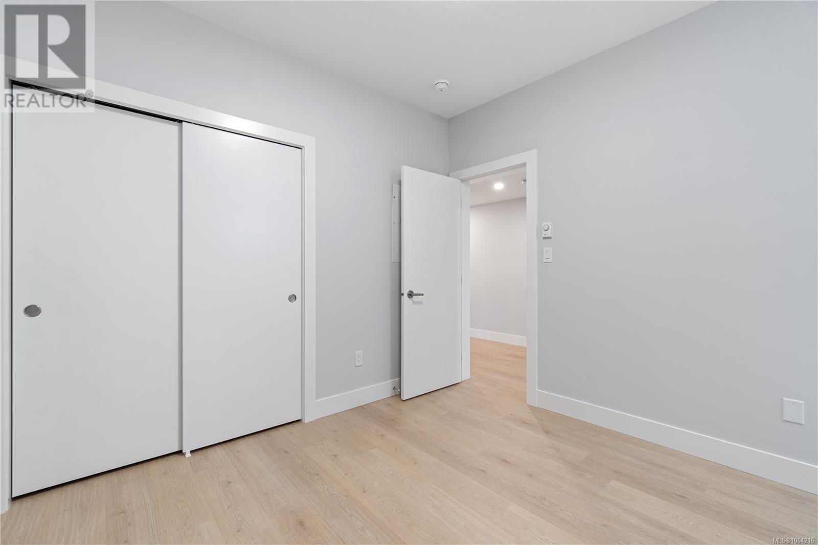 431 COLONIA DR S - Image 77