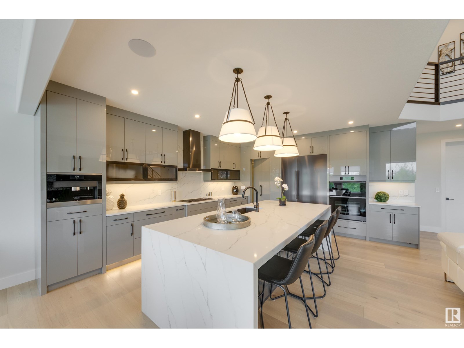 Photo 10 of 4111 Whispering River Dr Dr Sw, Edmonton AB