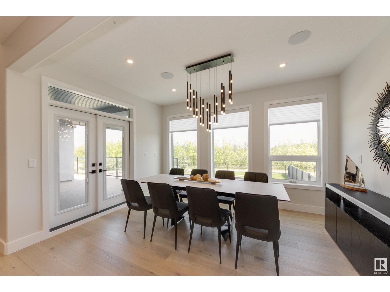 Photo 9 of 4111 Whispering River Dr Dr Sw, Edmonton AB