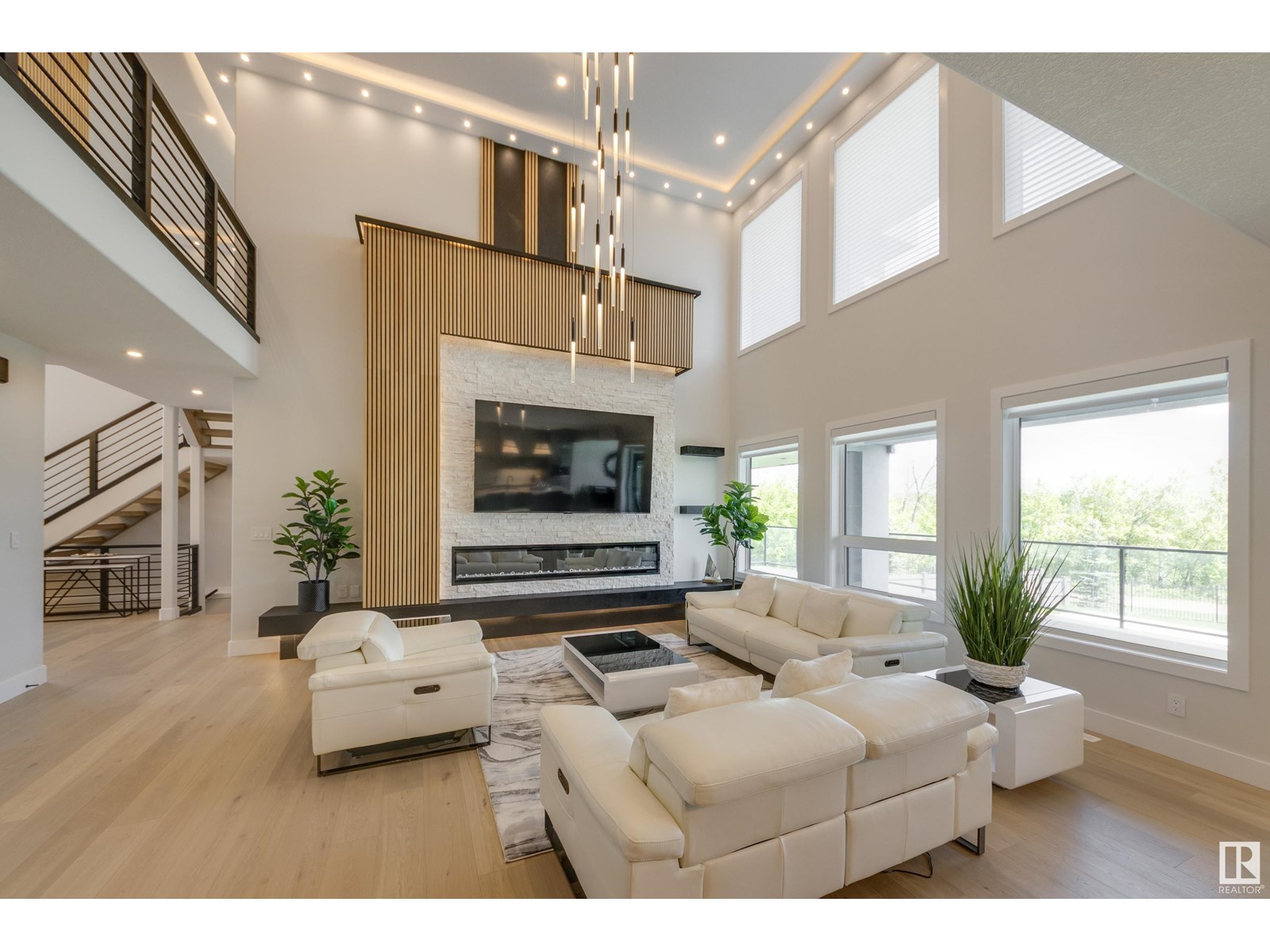 Photo 5 of 4111 Whispering River Dr Dr Sw, Edmonton AB