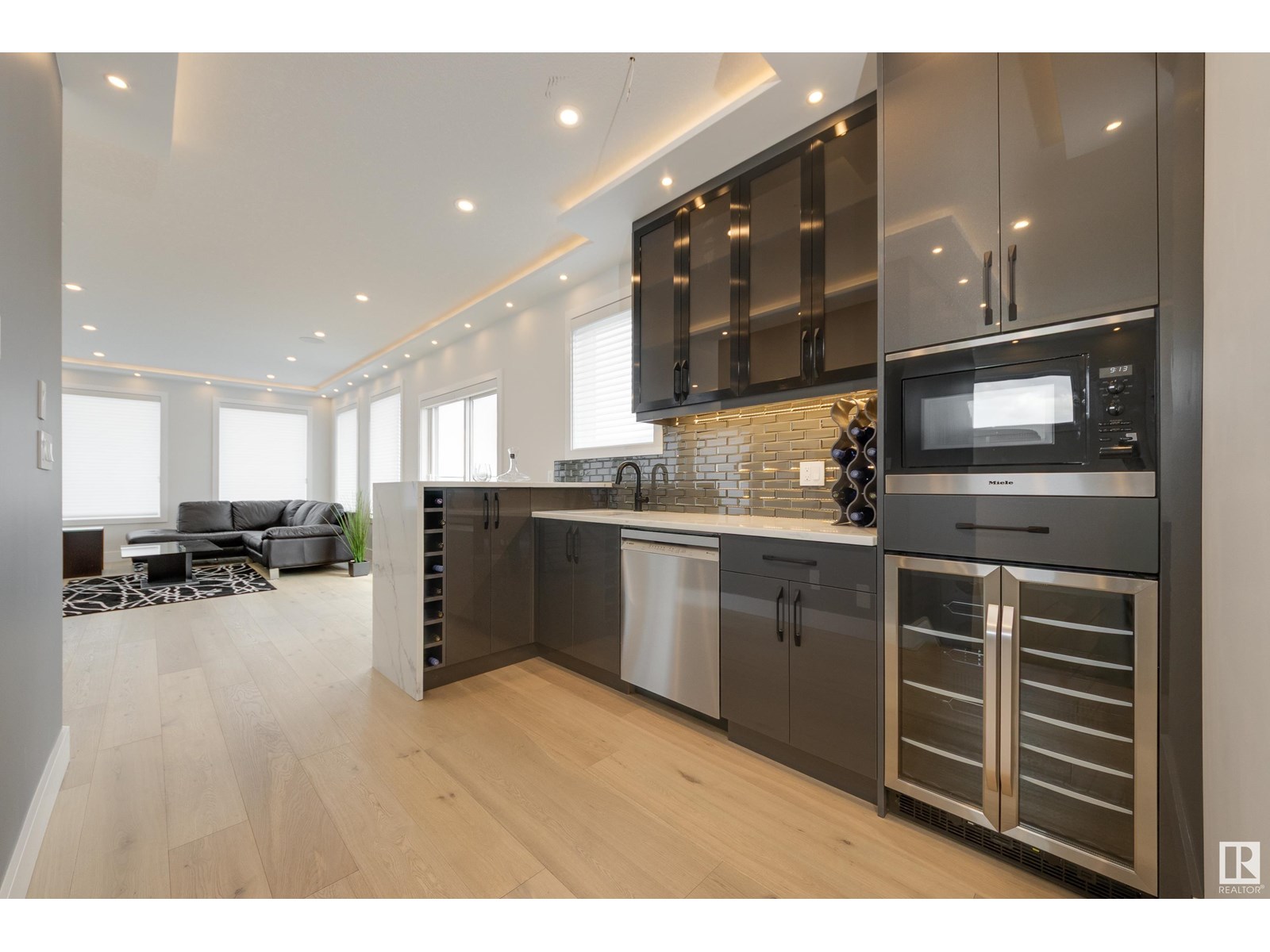 Photo 20 of 4111 Whispering River Dr Dr Sw, Edmonton AB