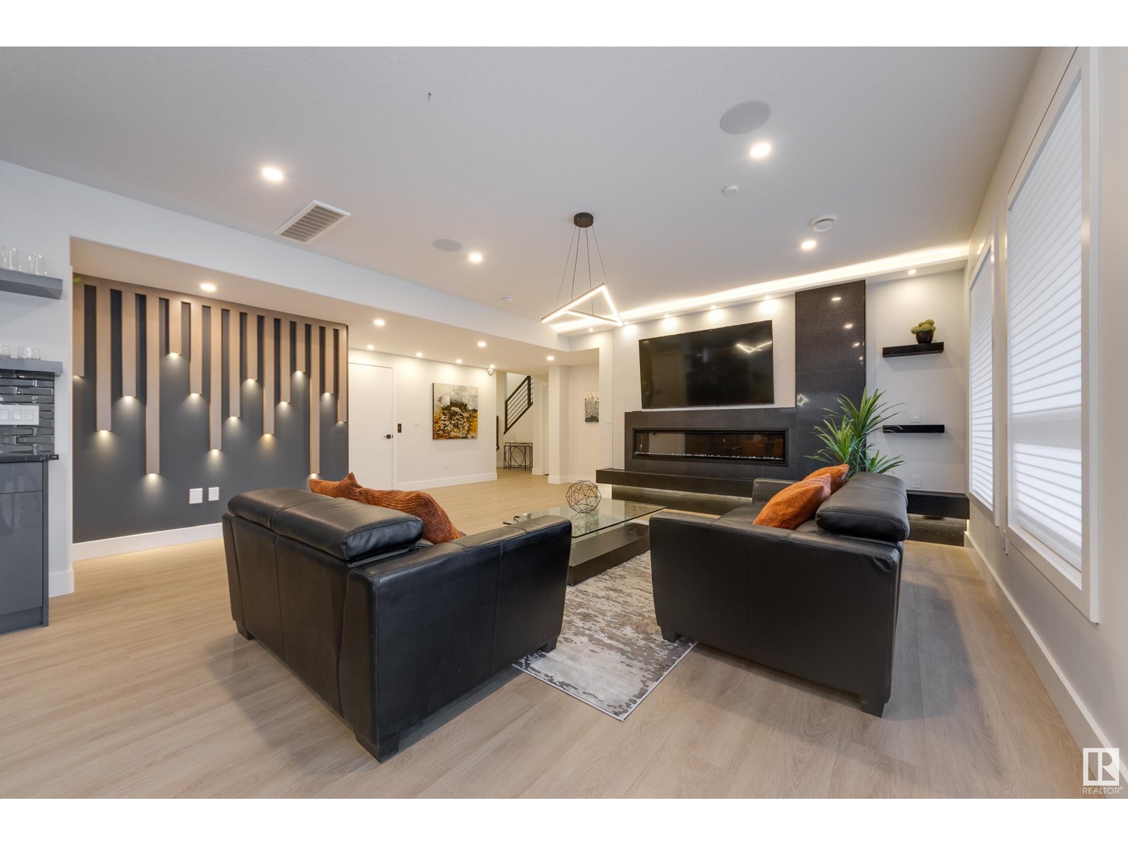 Photo 26 of 4111 Whispering River Dr Dr Sw, Edmonton AB