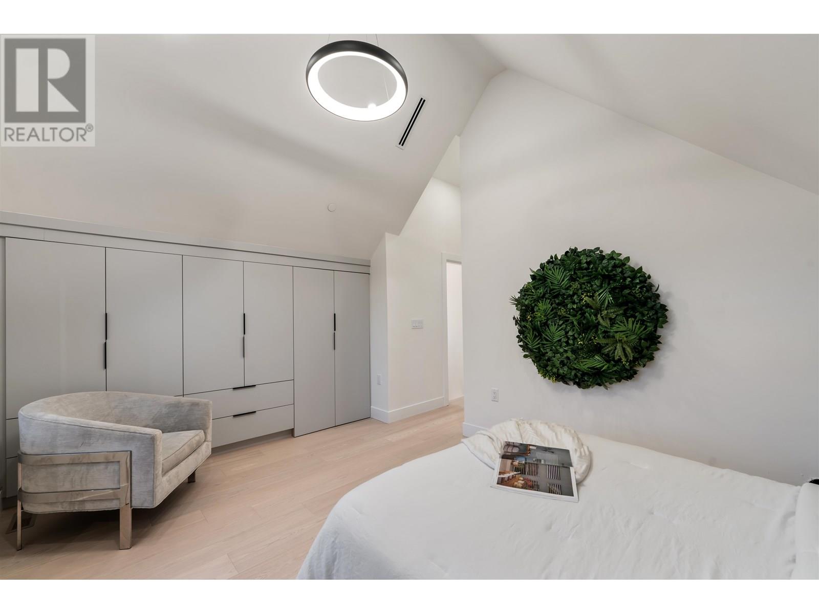 Photo 13 of 1 1259 Renfrew Street, Vancouver BC