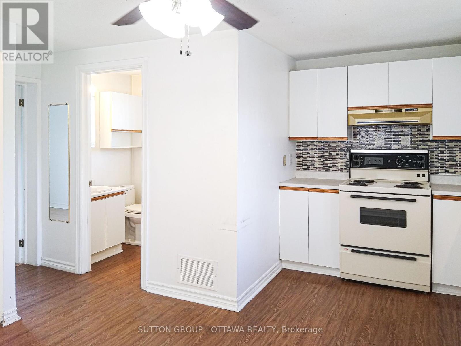 Photo 41 of 309 Cyr Avenue, Ottawa ON