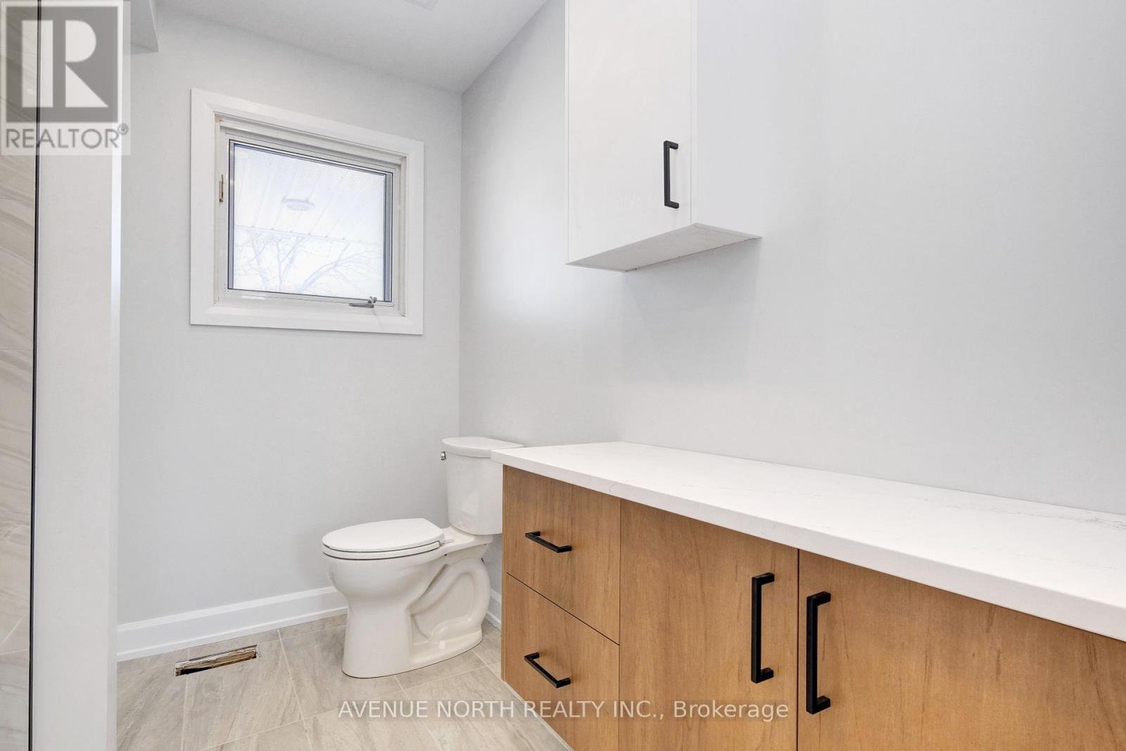 Photo 6 of 882 Balsam Drive, Ottawa ON