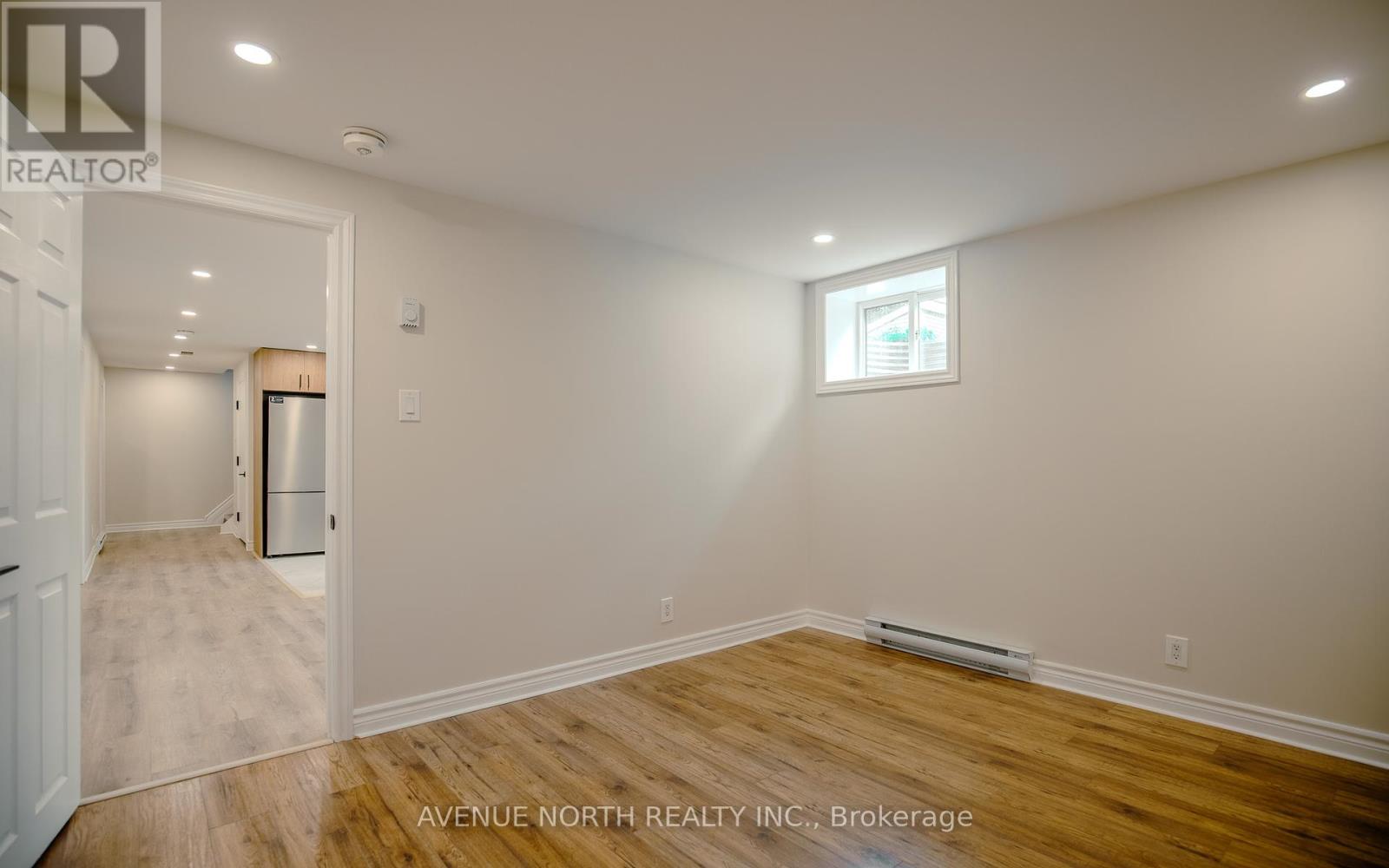 Photo 28 of 882 Balsam Drive, Ottawa ON