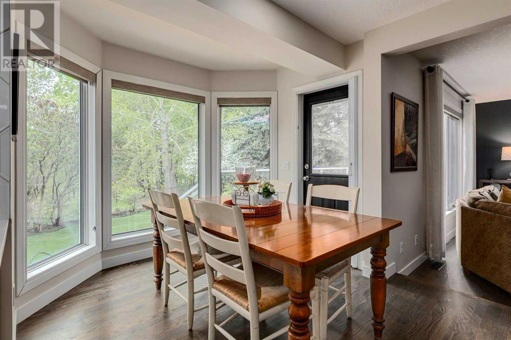 Single Family House for Sale in  Douglasbank Crescent SE Douglasdale/Glen Calgary 