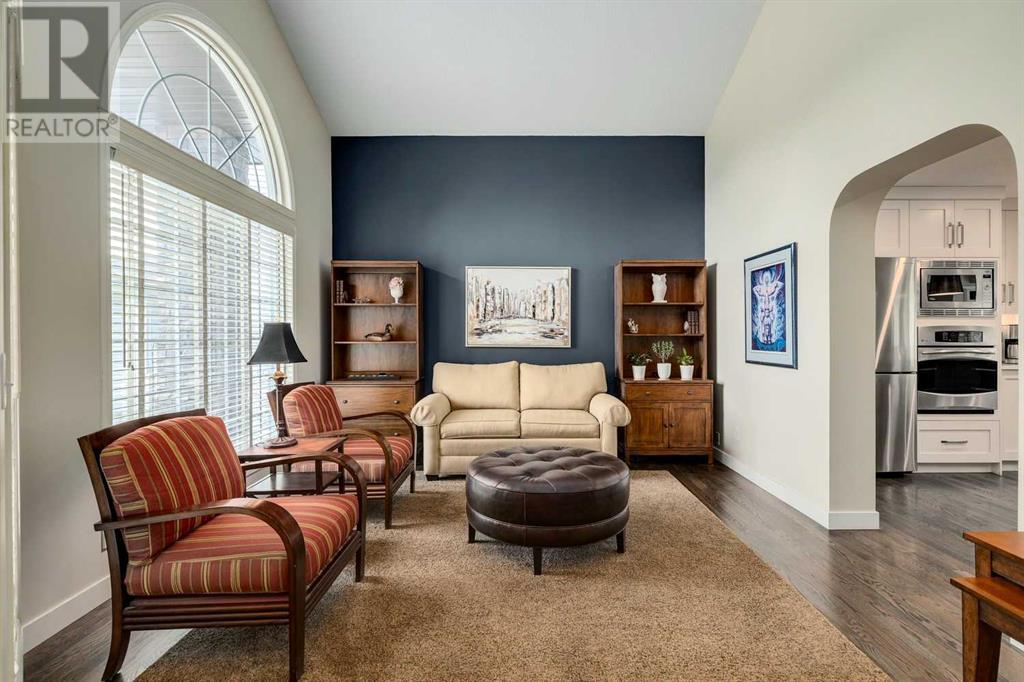 Single Family House for Sale in  Douglasbank Crescent SE Douglasdale/Glen Calgary 