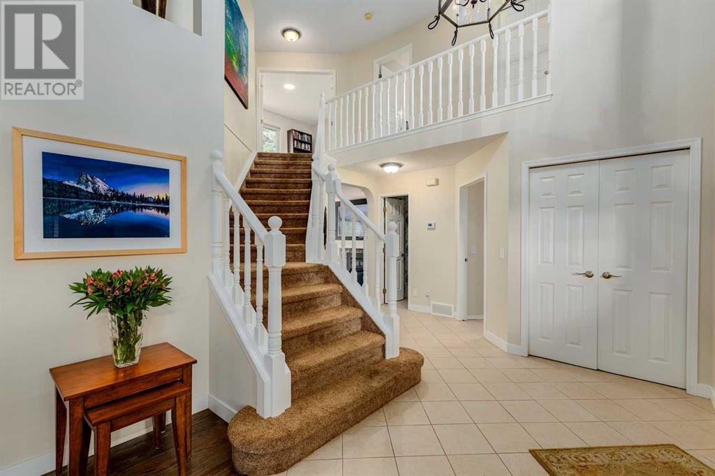 Single Family House for Sale in  Douglasbank Crescent SE Douglasdale/Glen Calgary 