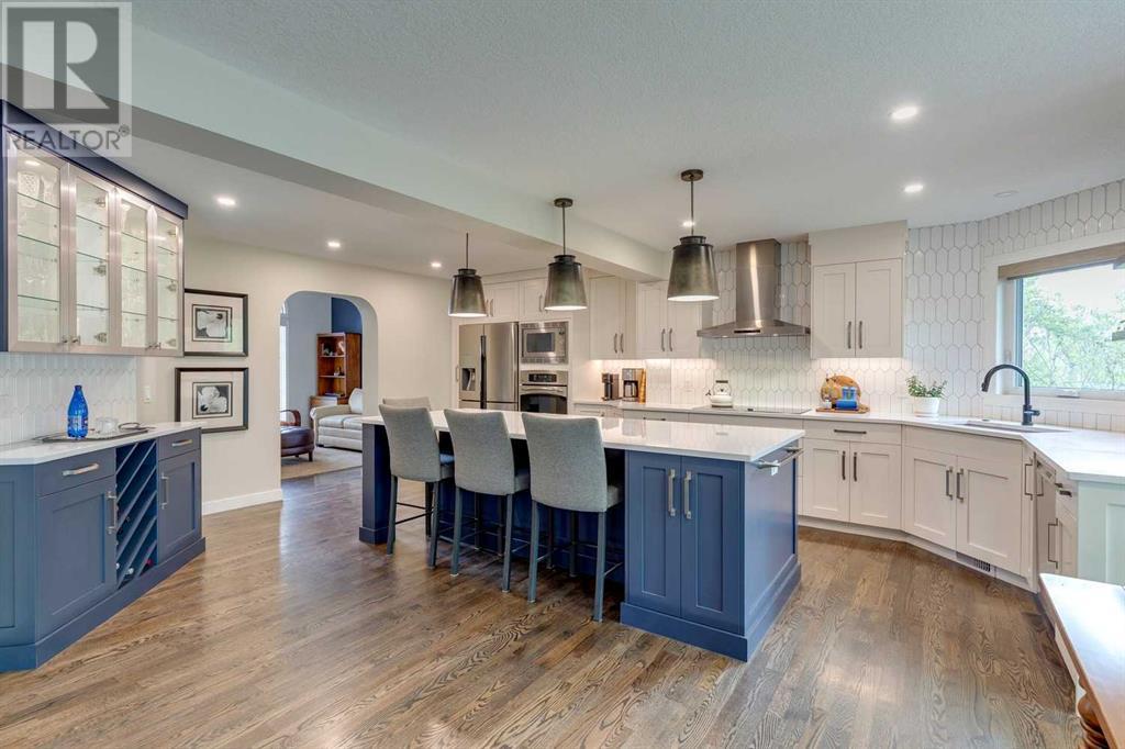 Single Family House for Sale in  Douglasbank Crescent SE Douglasdale/Glen Calgary 