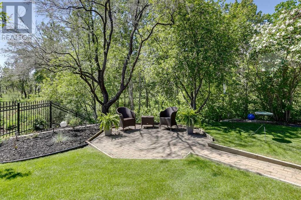 Single Family House for Sale in  Douglasbank Crescent SE Douglasdale/Glen Calgary 