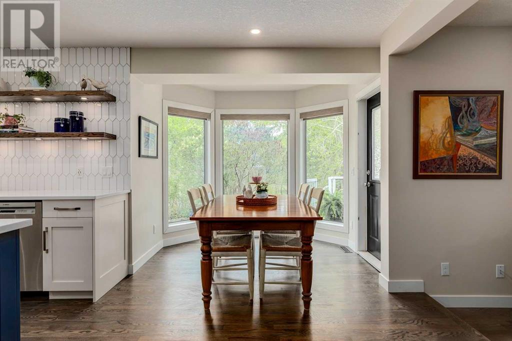 Single Family House for Sale in  Douglasbank Crescent SE Douglasdale/Glen Calgary 