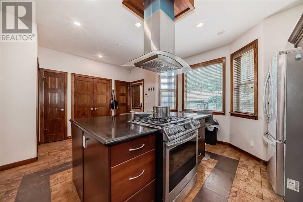 Photo 10 of 4347 2 Street Nw, Calgary AB