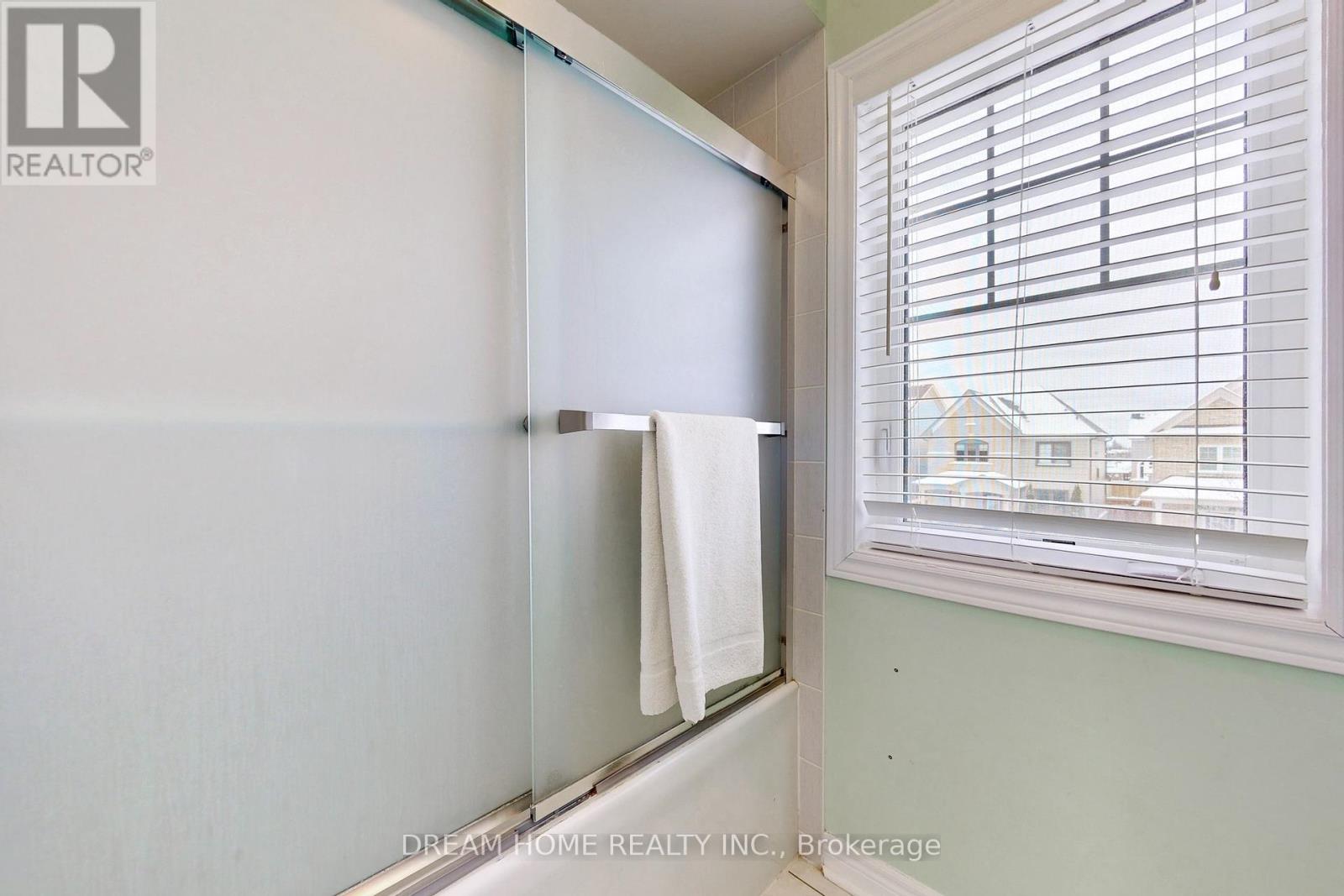 Photo 3 of 63 Murray Tabb Street, Clarington ON