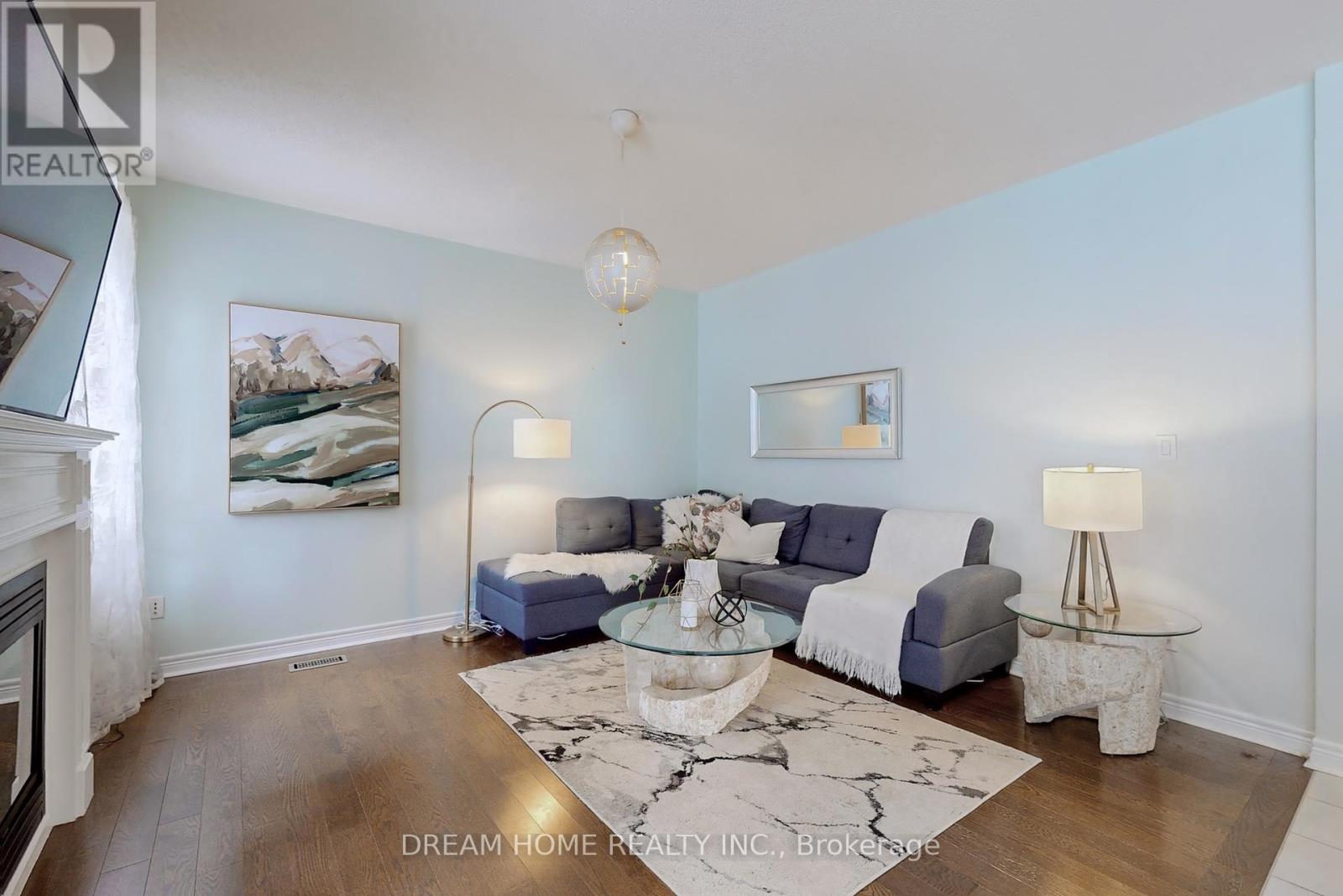Photo 21 of 63 Murray Tabb Street, Clarington ON