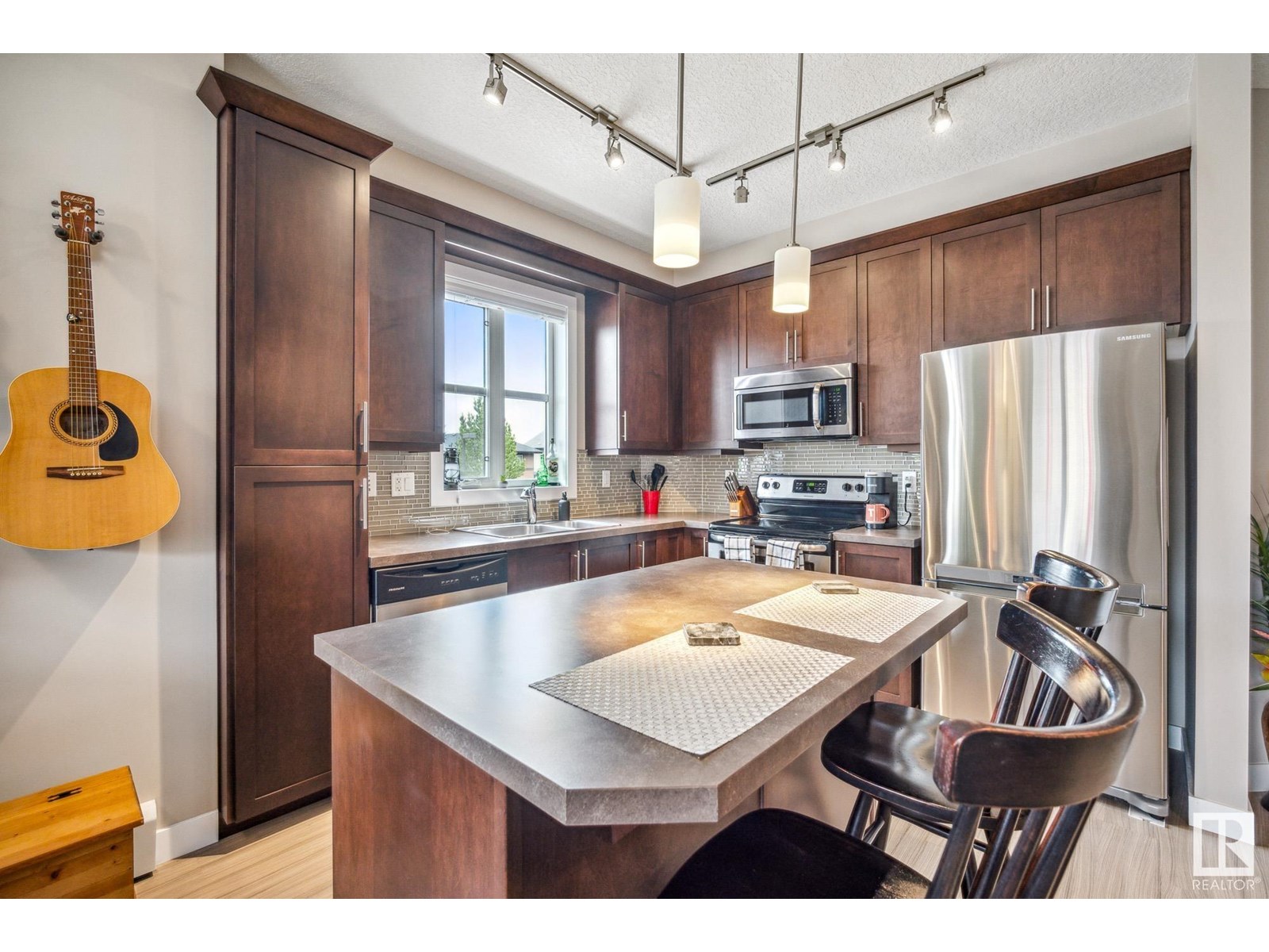Photo 5 of 204 2588 Anderson Wy Sw, Edmonton AB